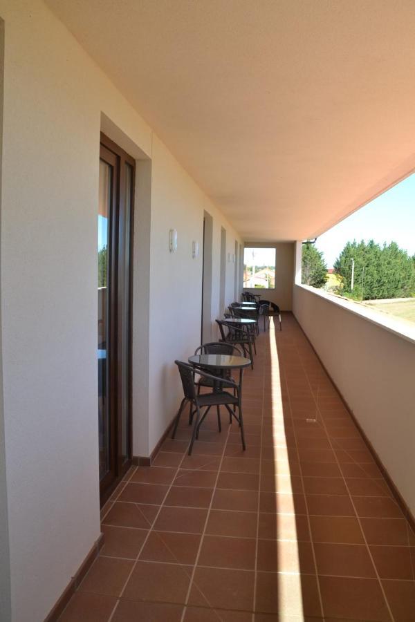 Albergue La Huella San Martín del Camino Exterior foto